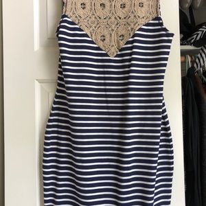 Long striped dress as 10 inches to the pic
